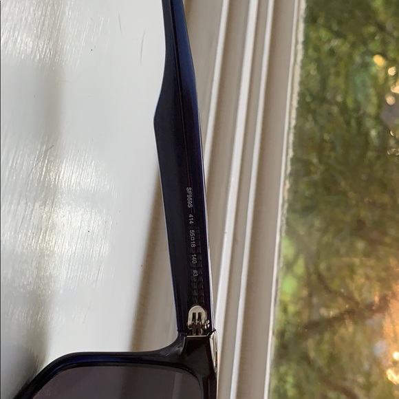 Salvatore Ferragamo Sunglasses - Picture 2 of 6